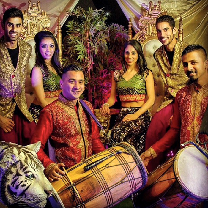 bollywood_co_corporate_show_dhol_players